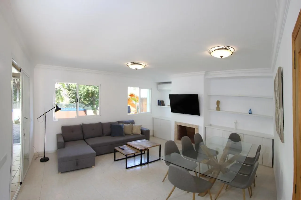 Villa Beach Alcudia, Lovely House With Jacuzzi 0*, Alcudia (Mallorca)