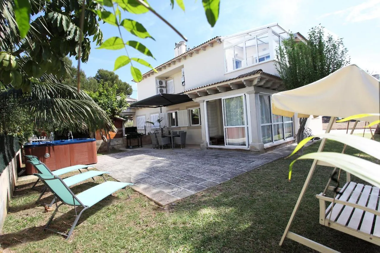 Villa Beach Alcudia, Lovely House With Jacuzzi  Alcudia (Mallorca)